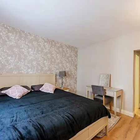 Predela Lux شقة فندقية 3*