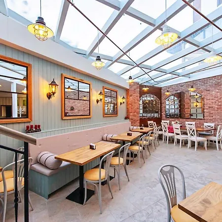 Ξενοδοχείο με διαμερίσματα Predela Lux 3*