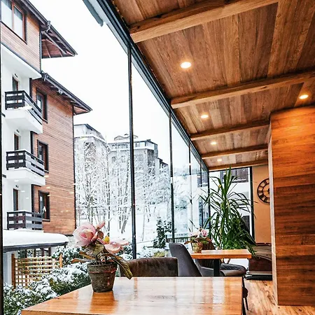 Predela Lux Hotel apartamentowy 3*
