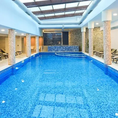 Predela Lux 3* Banszko